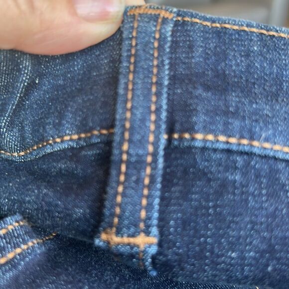 Land's End Curvy Midrise  Skinny Leg Jeans River Rinse Dark Denim Stretch 8 Pet - Picture 14 of 16